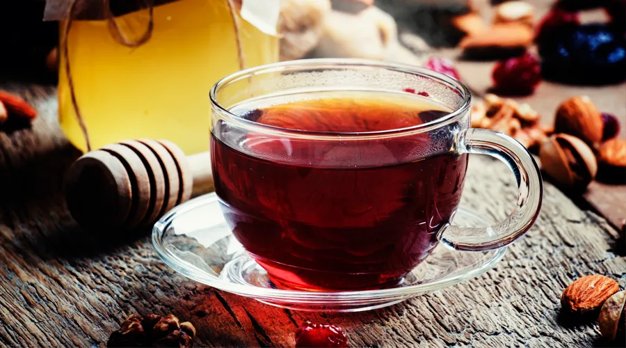 Crni čaj u šoljici